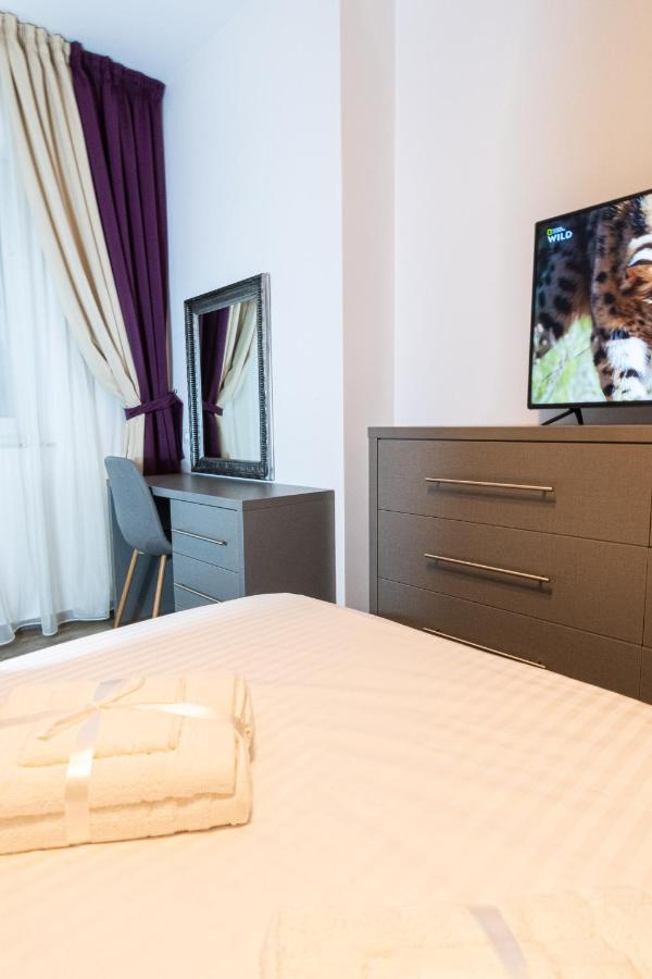 Yan Apartment - Near Mall & Free Private Parking Braşov Dış mekan fotoğraf