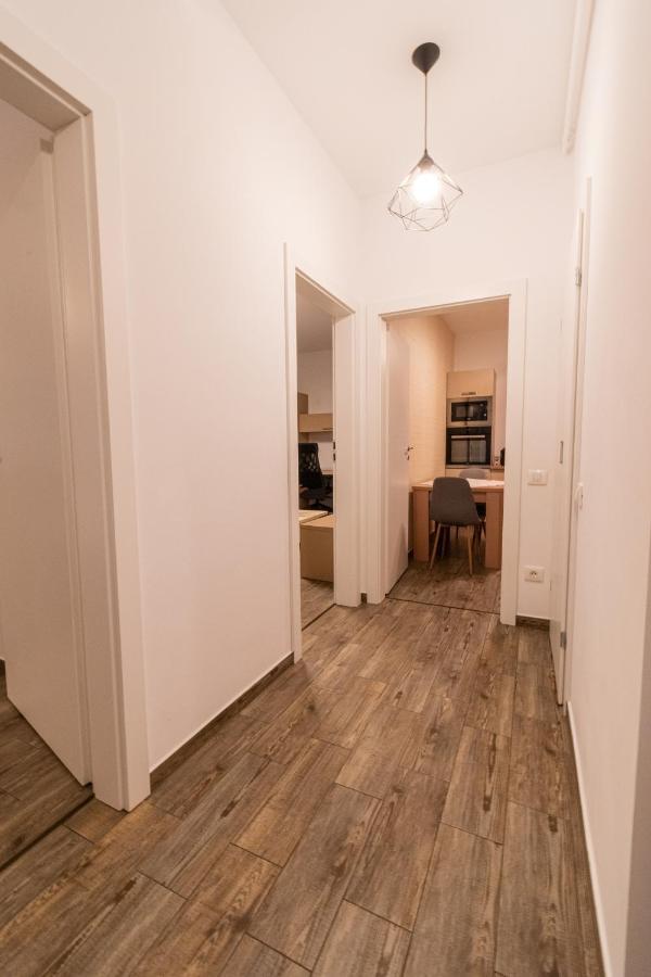 Yan Apartment - Near Mall & Free Private Parking Braşov Dış mekan fotoğraf