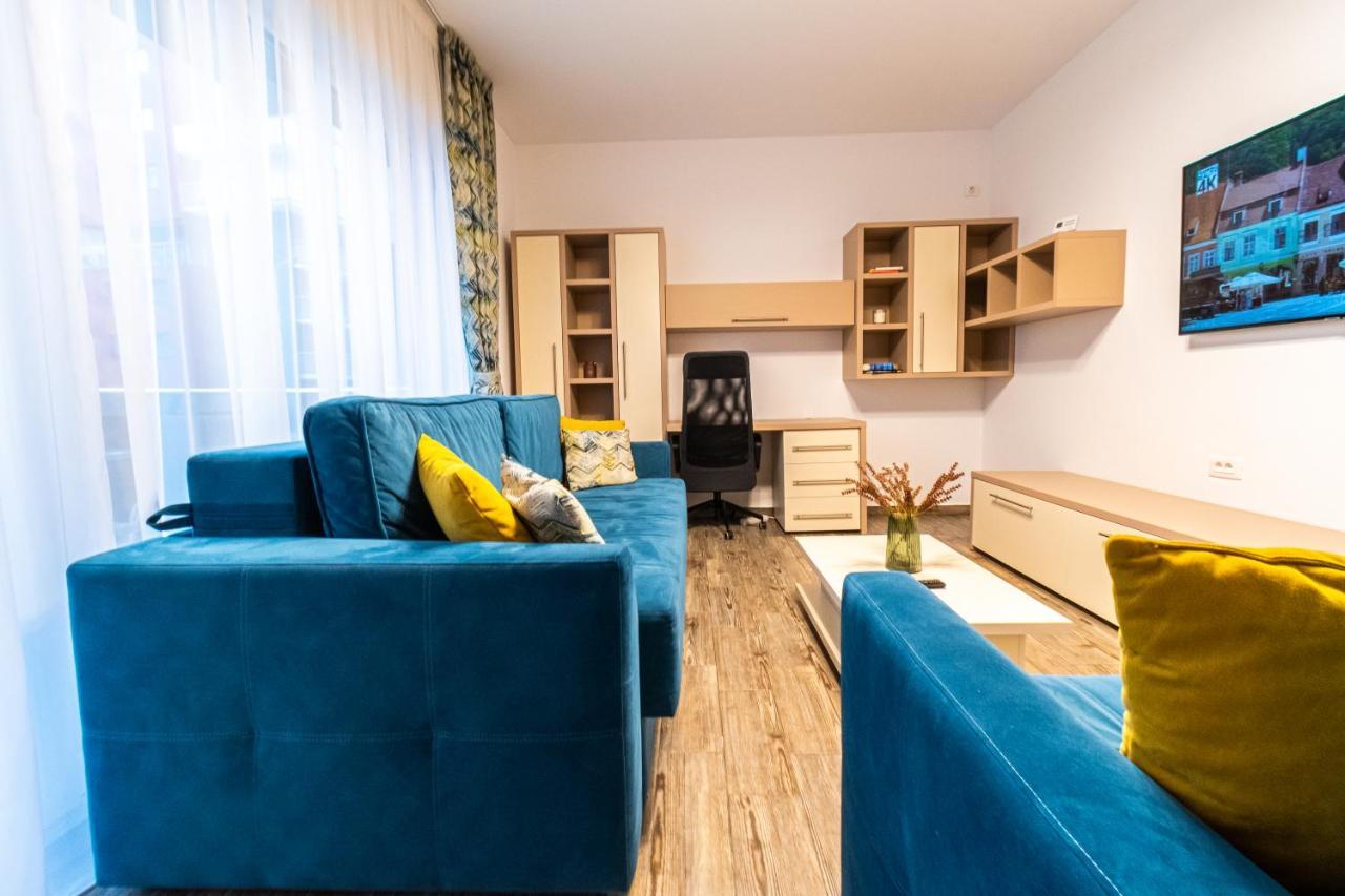 Yan Apartment - Near Mall & Free Private Parking Braşov Dış mekan fotoğraf